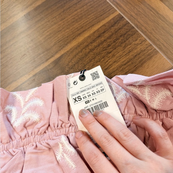 zara-Off-Shoulder Ruffle Crop Top - Pink - Picture 5 of 5